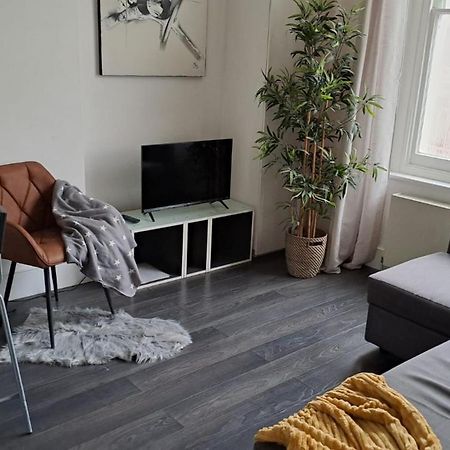 Appartamento Fantastic 1Bd Flat In The Centre Londra Esterno foto